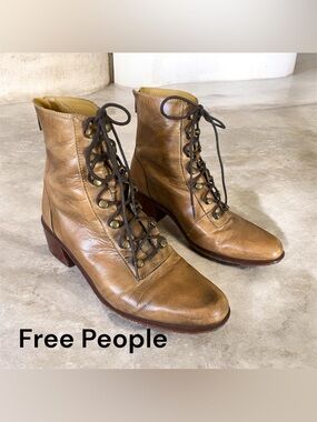 Free People Distressed Leather Lace-Up Ankle Boots Tan Boho Moto Size 40 / US 9